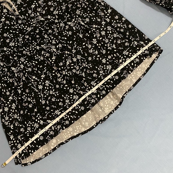 White Crow top. Fits large. NWT - Picture 6 of 7